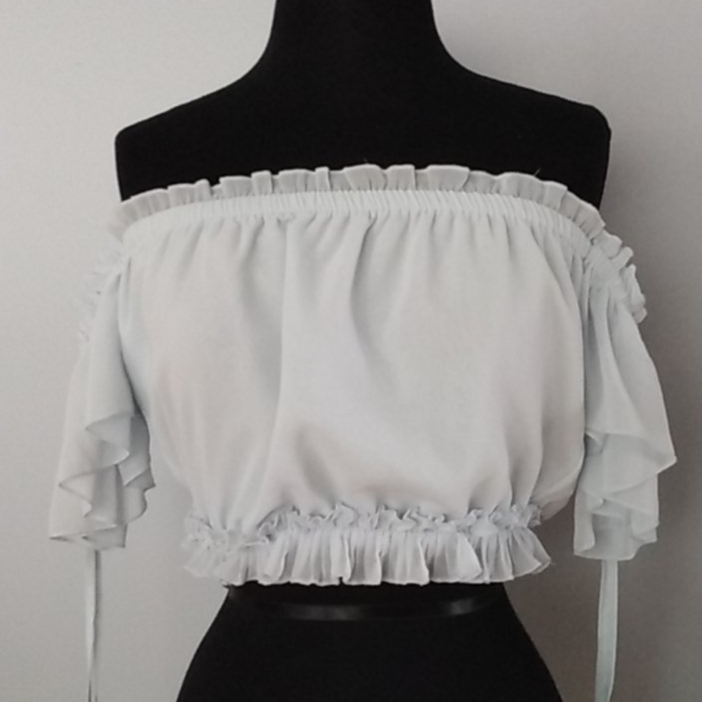 Forever 21 Off shoulder cropped top